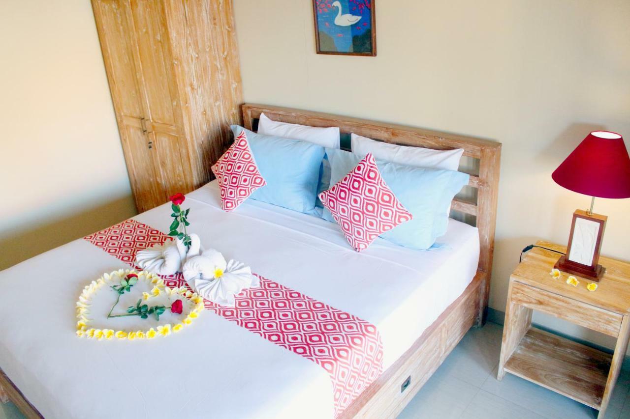 Cr Tris Rooms Seminyak Kültér fotó