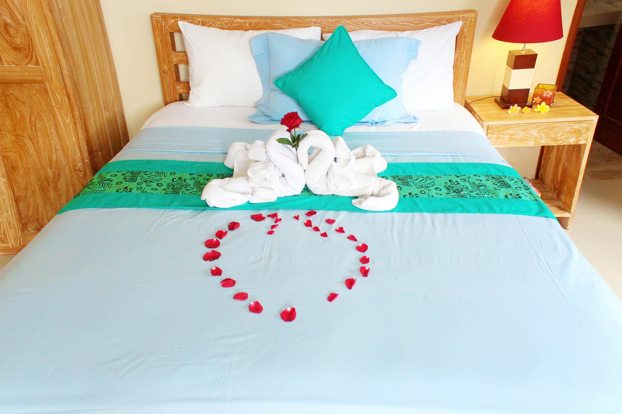 Cr Tris Rooms Seminyak Kültér fotó